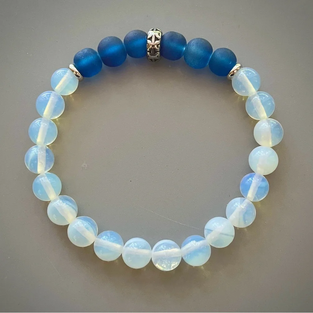 Dark Blue Sea Glass and White Opalite Handcrafted Beaded Bracelet - Picture 2 of 4